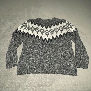 𝅺CABIN Fever acrylic sweater size large grey black white VGUC